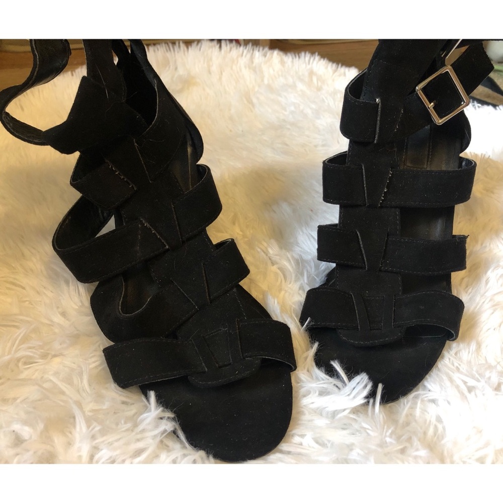 Sandal heels